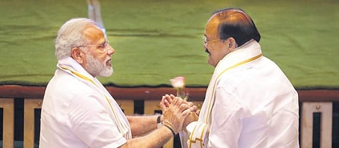PM Narendra Modi greeting V-P elect Venkaiah Naidu | shekhar yadav