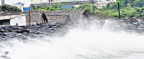 Soaring high tides that hit Chinna Kuppam near Ennore recently. Called Kallakkadal locally, it causes considerable damage to boats and houses of fisherfolk | P JAWAHAR