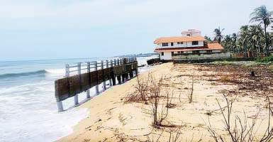 400 m of sandy beach at Muttukadu vanished in eight months | Shiba prasad sahu