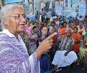 Social activist Medha Patkar leading a demonstration by the National Alliance of People’s Movements against slum evictions, in the city (EPS)