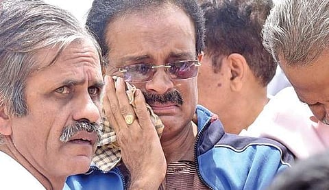 Father grieves as Sharath’s body is being exhumed | vinod kumar t