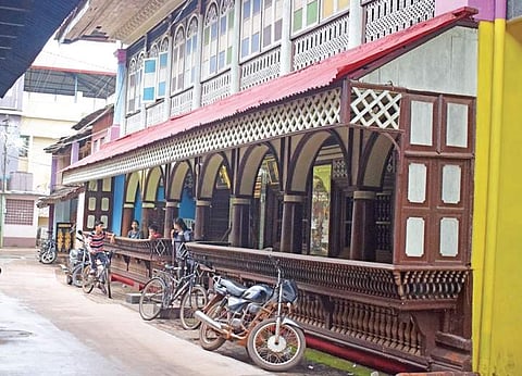 (Top) Furniture and other items for the house were imported from Middle Eastern countries; (above) the facade of the 103-year-old Barani House | d hemanth