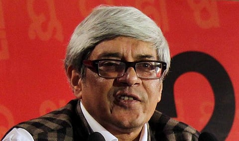 Bibek Debroy during the session 'Is the Mahabharat more relevant than ever today?' at 5th Odisha Literary Festival 2016 in Bhubaneswar. (File Photo | EPS/Shamim Qureshy)