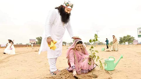 Rape convict Dera chief Gurmeet Ram Rahim Singh with adopted daughter Honeypreet Insan. | (Official Website | Honeypreet Insan)