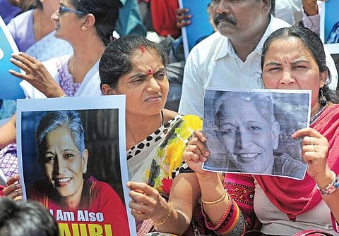 People protesting Gauri Lankesh’s murder outside Town Hall on Wednesday | nagesh polali
