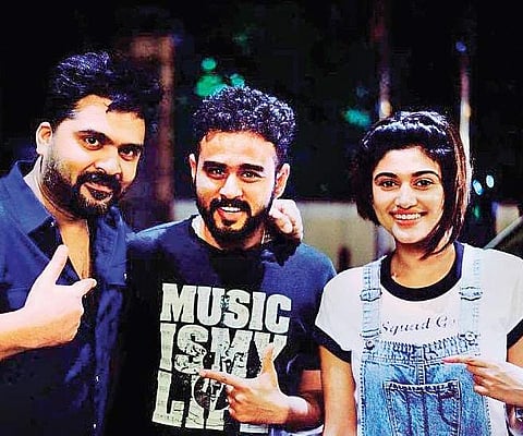 Bigg Boss Tamil sensation Oviya sings for STR