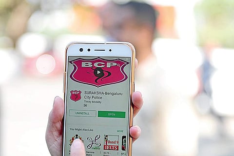 Suraksha what?City women ignore police app