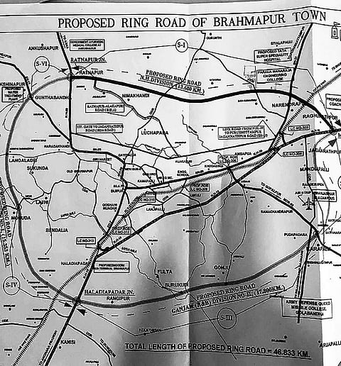 Ring road project hangs fire, bus stands in limbo