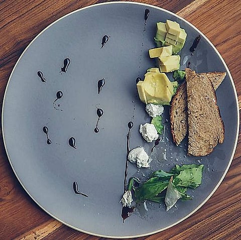 Plates powered with minimalist makes