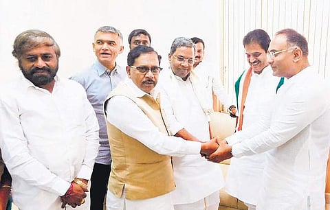 Congress leaders K C Venugopal, Siddaramaiah, Dinesh Gundu Rao, Eshwar Khandre and G Parameshwara at a party meeting in Bengaluru on Tuesday | express