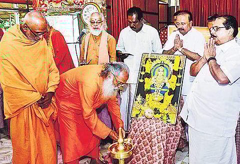 Abhayananda Theerthapadar of Kudakkachira Vidyadhiraja Ashramam inaugurates the Hindu leaders’ meeting in Thirunakkara on Thursday | Express