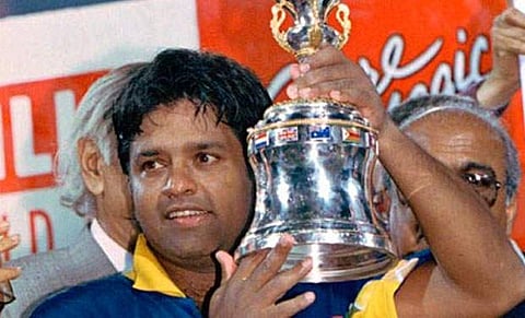 Sri Lanka captain Arjuna Ranatunga poses with the 1996 World Cup trophy (Photo | File/ AP)