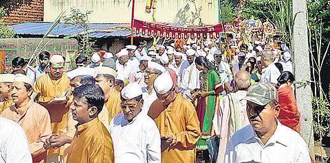 Devotees participating in Pant Balekundri fair in Belagavi taluk on Saturday | Express