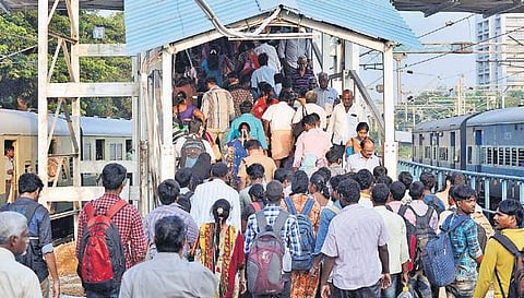 The foot overbridge at Egmore suburban railway station has a width of only about three metres | D SAMPATHKUMAR