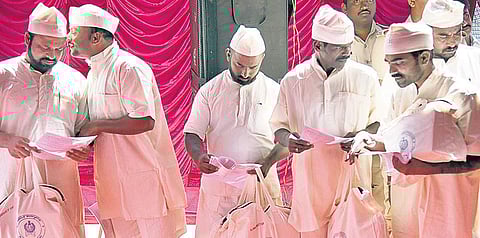 Priosoners at Central Jail, Parappana Agrahara.