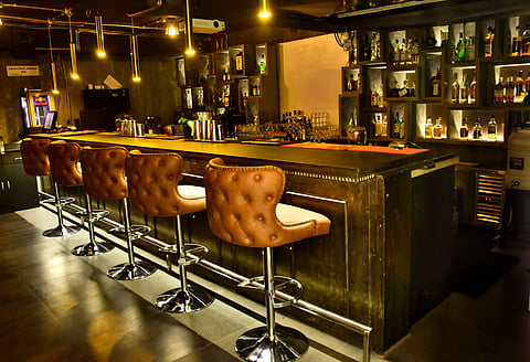 Bengaluru bars accused the government and the police of closing down their business forcefully from September 28 (Photo | Indulgexpress.com)