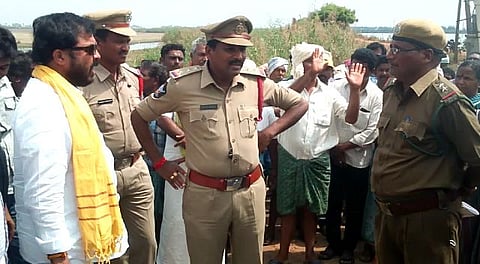 Denduluru MLA Chintamaneni Prabhakar with police. (File | EPS)