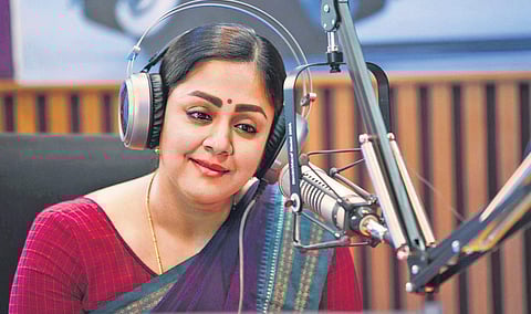 A still from the movie 'Katrin Mozhi.'