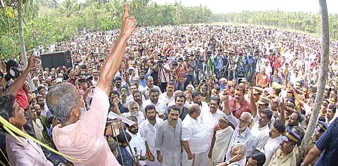 Vayalkkilikal leader Suresh Keezhattur delivers a speech during a people’s rally at Keezhattur (File photo | Prasoon Kiran)