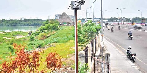 Thiru Vi Ka Bridge along Adyar river. (Photo | EPS)