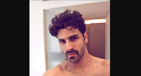 Actor Vivek Dahiya (Photo | Twitter)