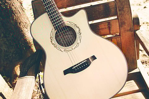 Image of a guitar used for representational purpose