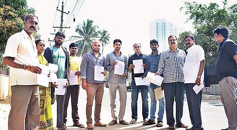 The only way for residents of DLF and Heeranandani apartment to reach Bannerghatta Road is through Hulimavu-Begur Road Shriram BN