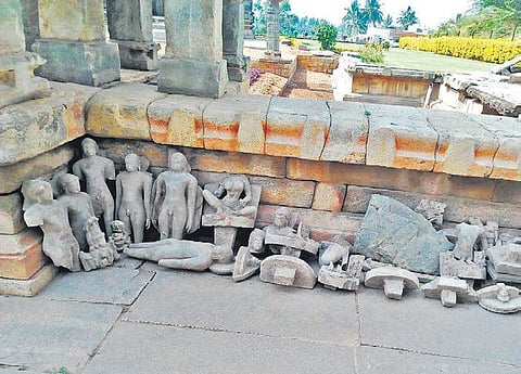 Idols and sculptures unearthed at Lakkundi in Gadag district on Sunday