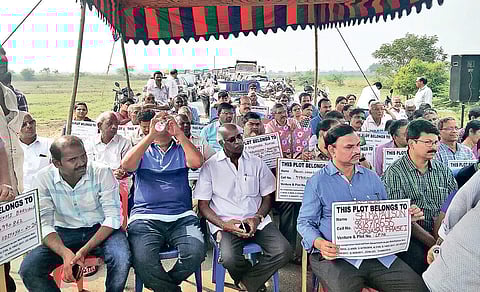 Land oustees stall Gannavaram runway expansion work, demand resettlement