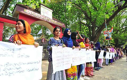 Students in Maharaja's College, Kochi line up ahead of the Women's Wall campaign in Kerala on January 1, 2019. (Photo | Women's Wall/ Facebook)