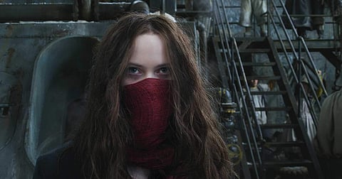 'Mortal Engines' movie review: A visually stunning sci-fi film, let down by its mediocre story