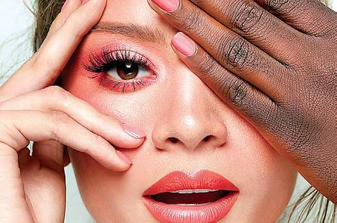 Living Coral: Headliner colour of the year