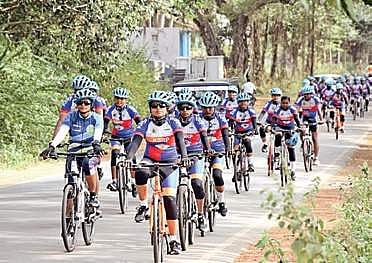 KSRP personnel on a cycling expedition passing through Chitradurga district