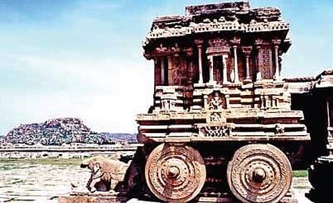 The stone chariot in Hampi