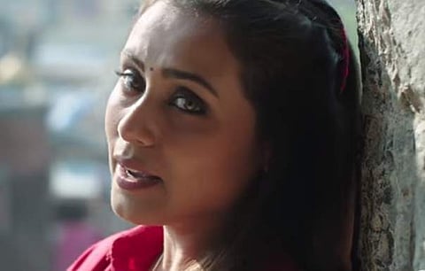 A still from the son 'Oye Hichki' (Youtube screengrab)