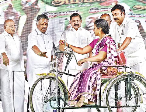 CM Edappadi K Palaniswamy and Dy CM O Panneerselvam during the distribution of welfare assistance in R K Nagar Assembly constituency in Chennai on Tuesday | P Jawahar