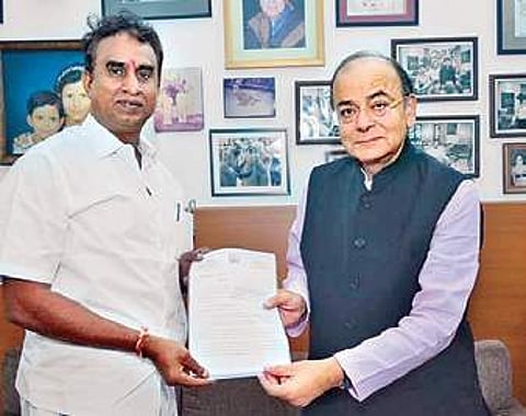 Municipal Administration Minister S P Velumani with Union Finance Minister Arun Jaitley in New Delhi