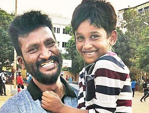 Suseenthiran reunites with Aadhalal Kadhal Seiveer team