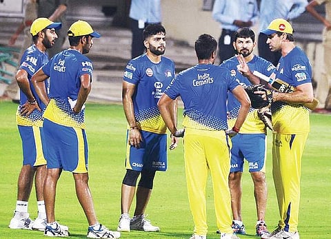 CSK coach Stephen Fleming instructs players during practice | D SampathKumar