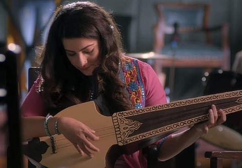 A still from the fil 'Haq Se'. (Youtibe Screengrab)