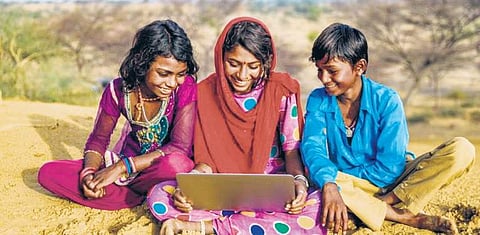 Wide gap in Internet use in urban, rural India