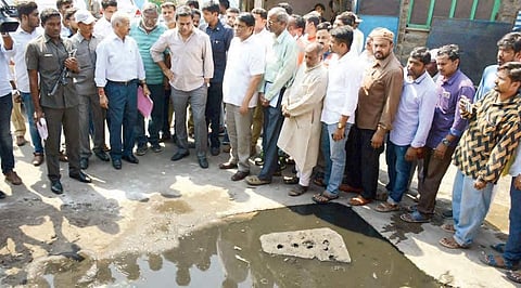 MAUD Minister KT Rama Rao visiting Moazzam Jahi market along with officials in Hyderabad on Monday | EXPRESS PHOTO