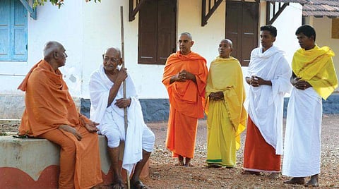 A still from Vishwaguru.