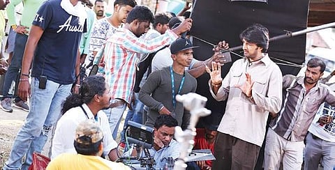 Sudeep, Sruthi nail retro look for Ambi Ning Vayassaytho