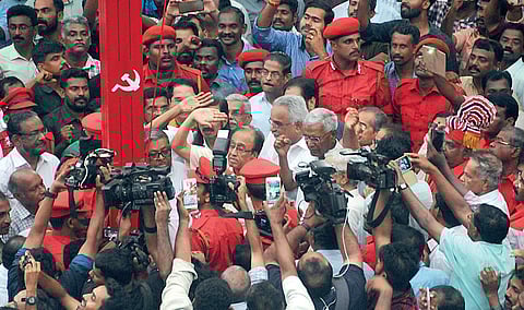 CPI general secretary Sudhakar Reddy and other leaders offering tributes after hoisting the party flag to mark the beginning of the 23rd party congress.