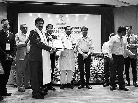 Prof Acharya gets CCRAS award