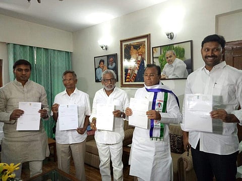 Five YSRC MPs submitted their resignations. (Twitter Photo: @YSRCParty )