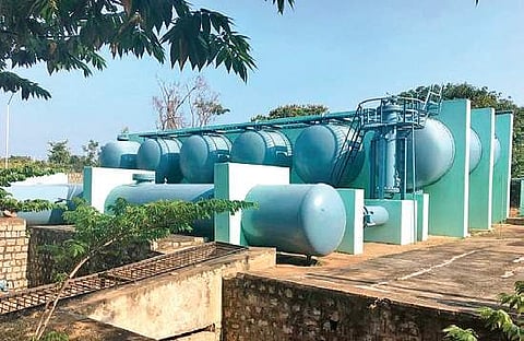 Air vessels inside air chambers that are connected to main transmission pipelines of Cauvery Water Supply Scheme Stage III will be replaced with air bladders.