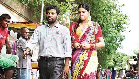 A still from Oru Kuppai Kathai.
