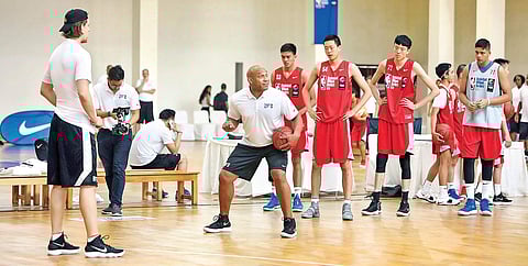 Kelly Olynyk (left) and Darvin Ham during the BWB Asia 2018 training session